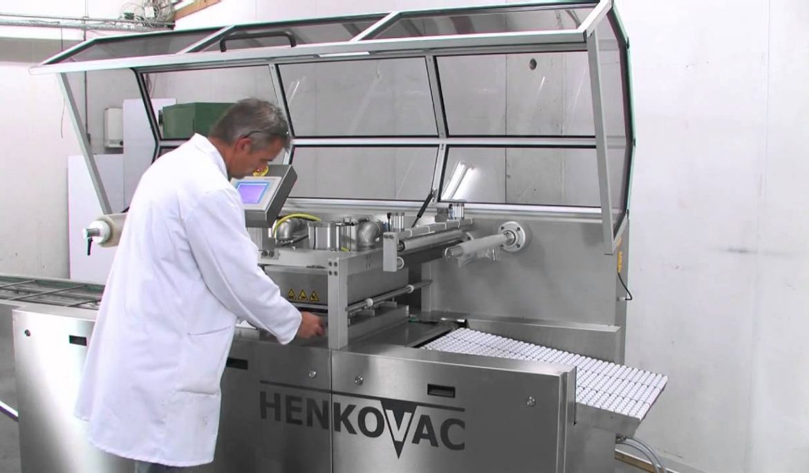 Eļļas maiņa vakuuma iepakošanas iekārtās Henkovac